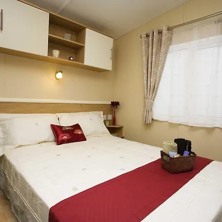Les Pierres Couchees 4* سانت-بريفين-لي-بان